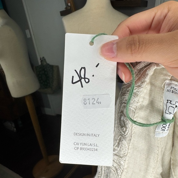 Casual Cream Button-Up Shirt - Picture 4 of 5